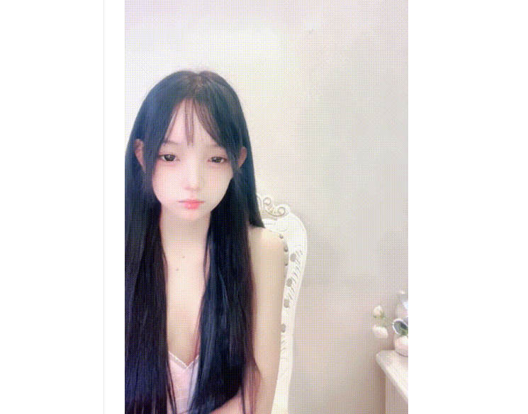 鬼鬼啊_清纯系天花板  粉红的逼直接怼到镜头上 标准的白瘦幼